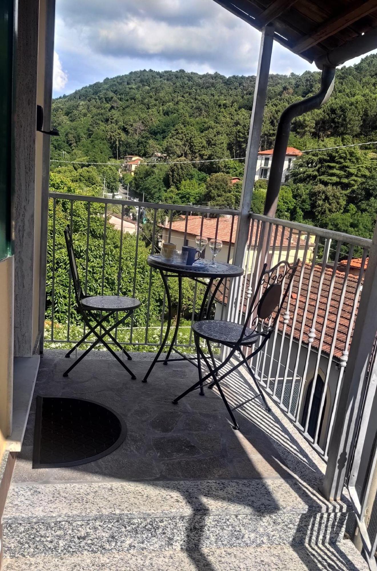Hotel Casa Enzo La Spezia Exterior foto